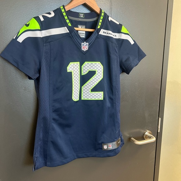 Women's Seahawks “12th Fan” women’s S official Nike authentic Jersey EUC - Picture 11 of 14